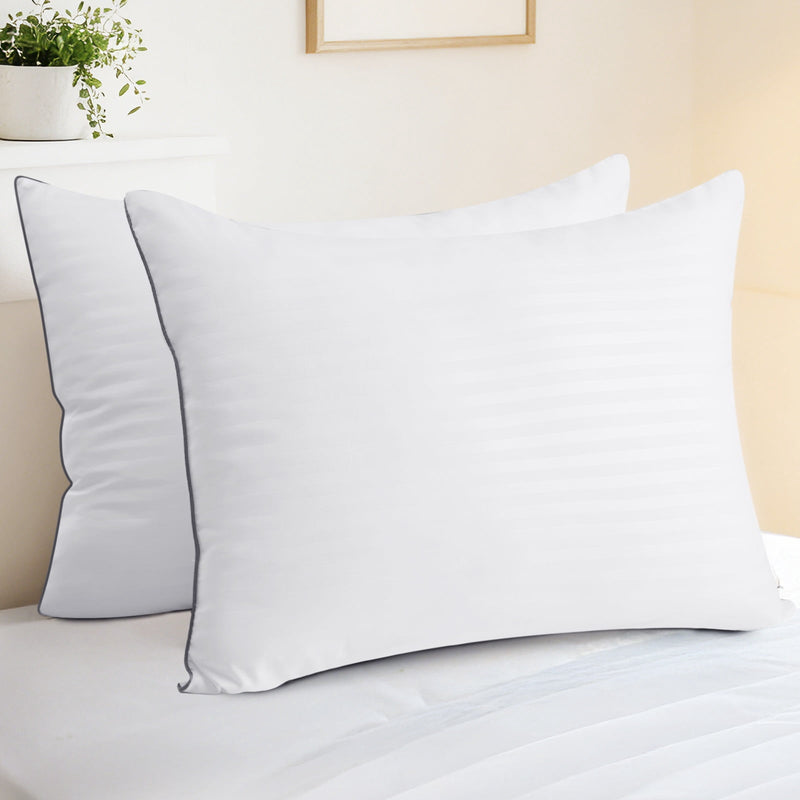 Vccoem Pillows Queen Size Set of 2, Bed Pillows for Side, Back and Stomach Sleepers, Super Soft Down Alternative Filling, Luxury Fluffy Hotel Quality and Machine Washable, 28 x 18 inches